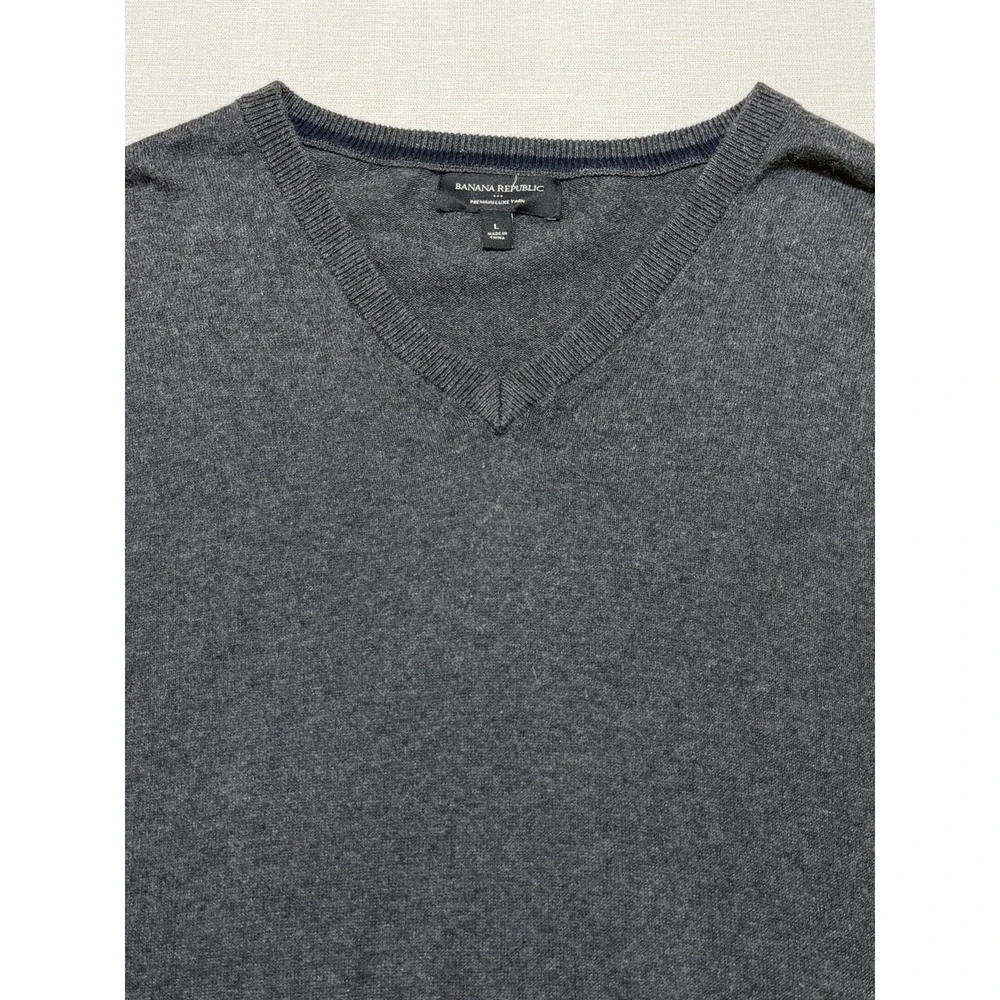 Banana Republic Premium Luxe Yarn Silk Cashmere Sweater Men's Large V-Neck Black